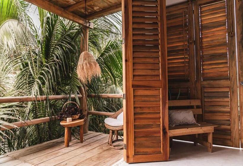 Люкс с Балконом, Casa Chula Hotel Boutique Frente Al Mar