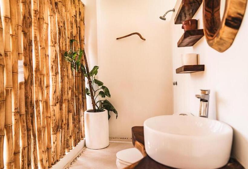 Люкс с Балконом, Casa Chula Hotel Boutique Frente Al Mar