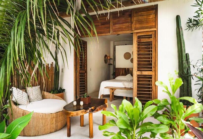 Люкс с Террасой, Casa Chula Hotel Boutique Frente Al Mar