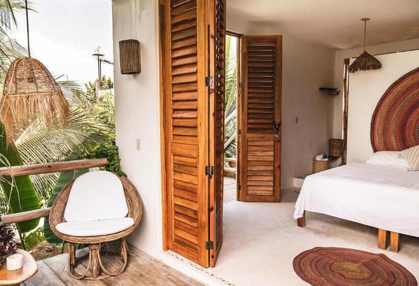 Люкс с Балконом, Casa Chula Hotel Boutique Frente Al Mar