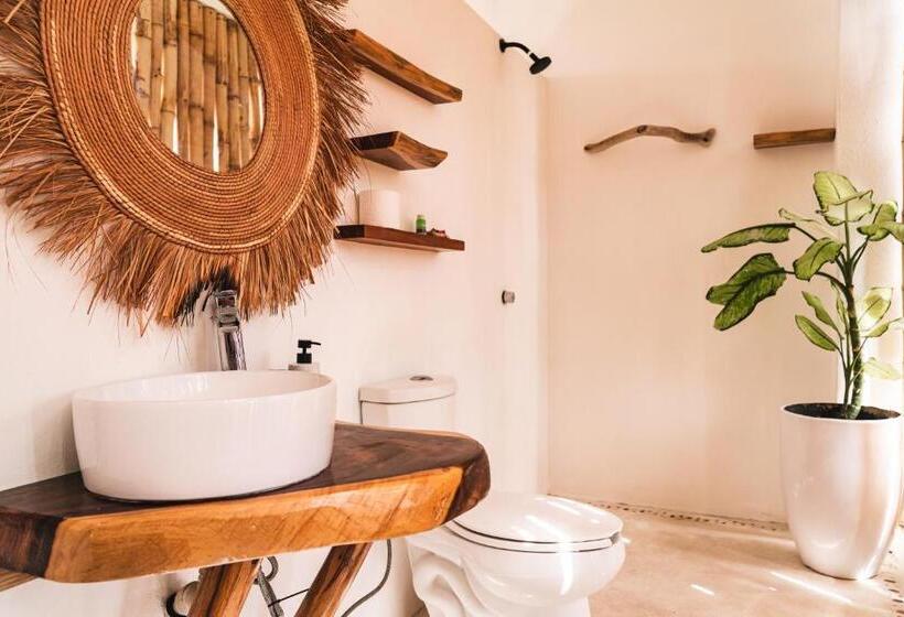 Люкс с Балконом, Casa Chula Hotel Boutique Frente Al Mar