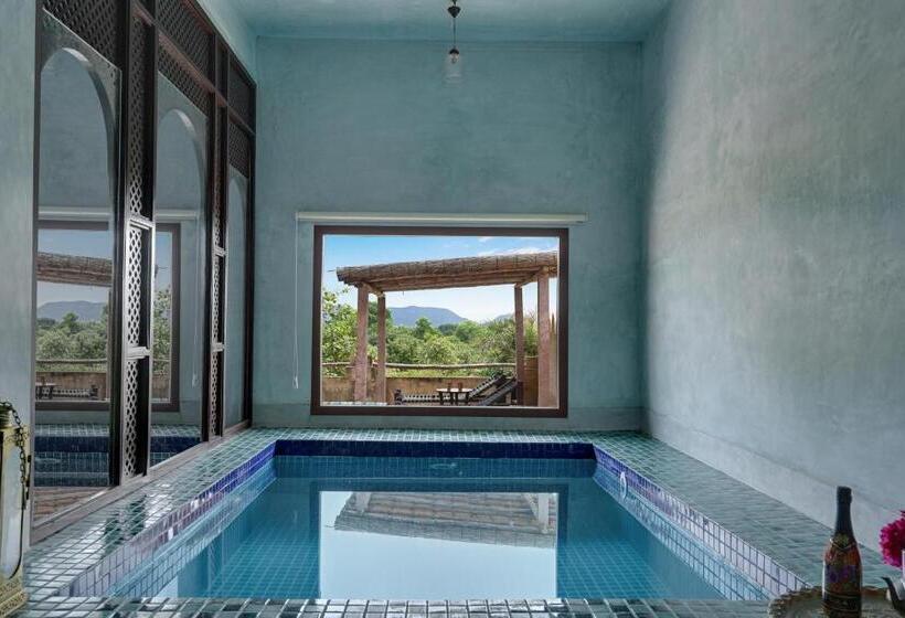 标准间带山景, Maya Garh Pushkar