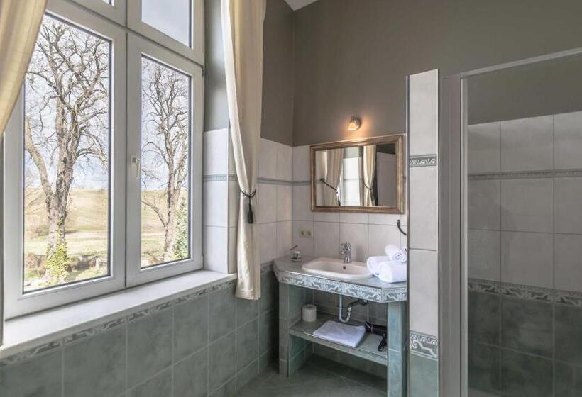 스탠다드 룸, Schlosshotel Gross Koethel
