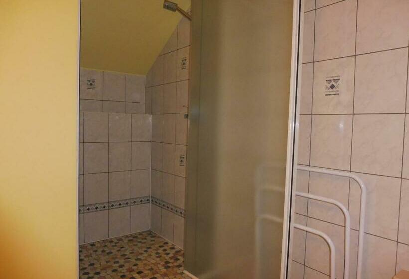 Family Suite, Les Raseries