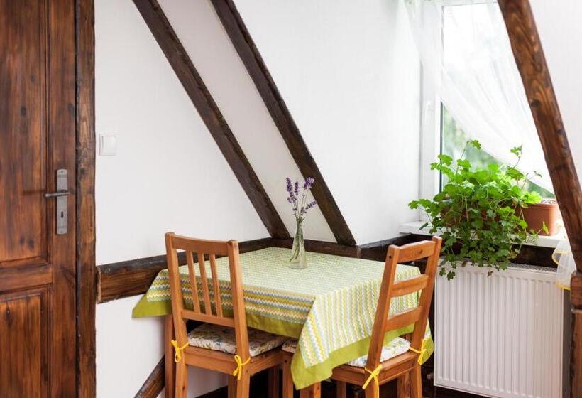 اتاق کلاسیک چهارنفره, Gospodarstwo Agroturystyczne Kowalowe Wzgórze