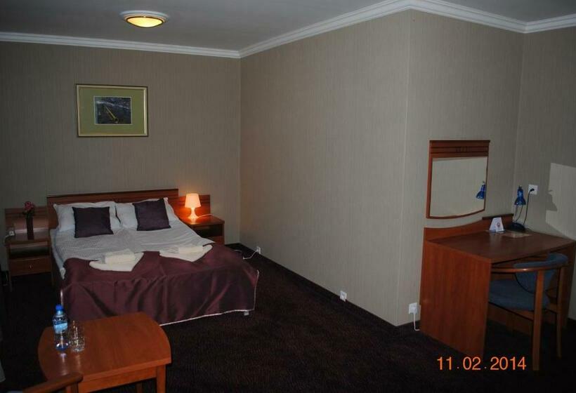 Quarto Estandar, Złoty Młyn Polichno