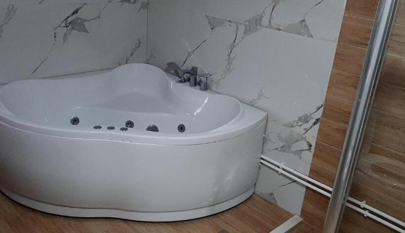 اتاق استاندارد با وان آب گرم, Palma