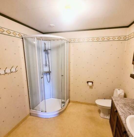 Апартаменты 2 Спальни, Lydersen Rorbuer Hostel And Apartments Kvalvika And Rytten