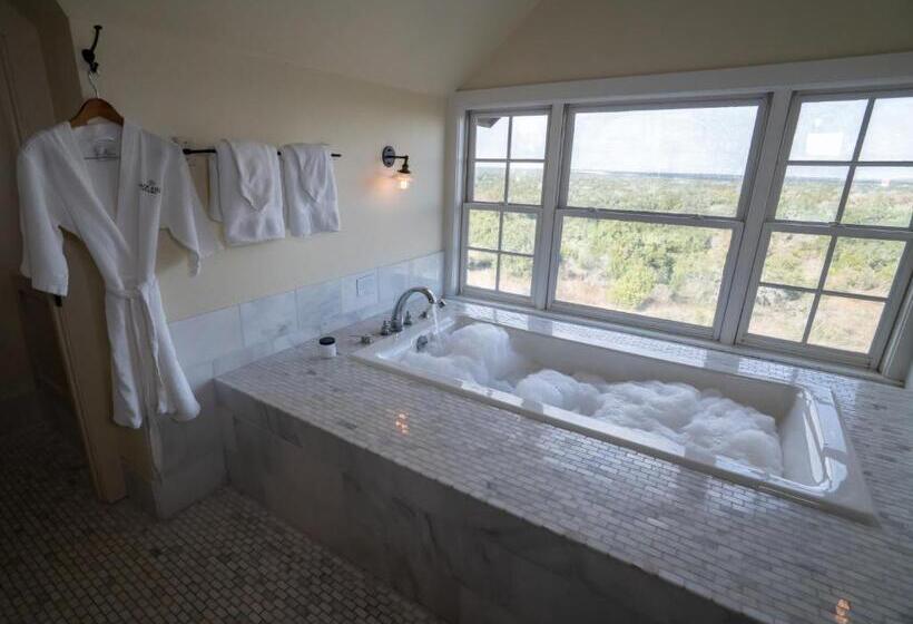 스탠다드 룸 킹사이즈 침대, Sage Hill Inn & Spa