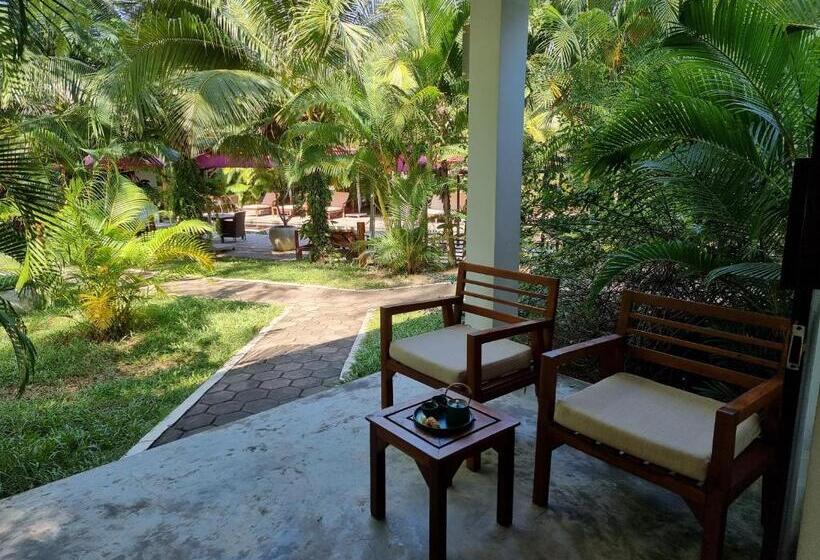 بانگلوی لوکس, Sahaa Beach Resort