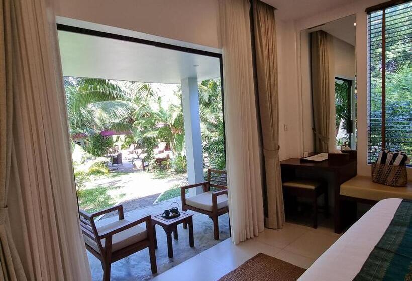 بانگلوی لوکس, Sahaa Beach Resort