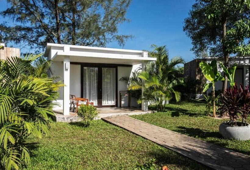 بانگلوی لوکس, Sahaa Beach Resort