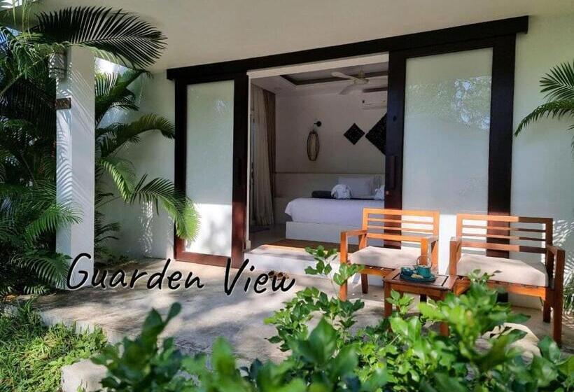 بانگلوی لوکس, Sahaa Beach Resort
