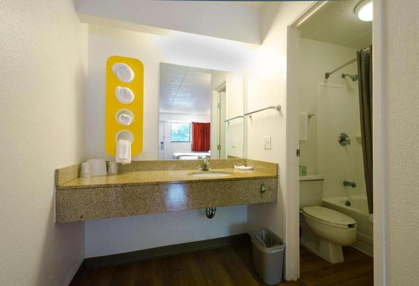 اتاق استاندارد با تخت بزرگ, Motel 6gaithersburg, Dc  Washington