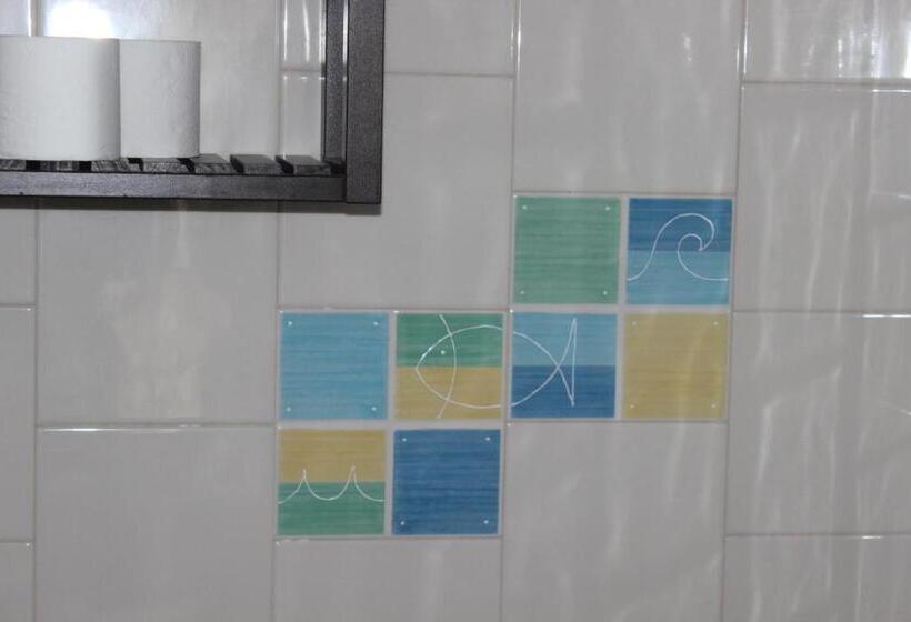 Номер Стандарт Совместная Ванная, Ericeira Chill Hill Hostel & Private Rooms   Peach Garden