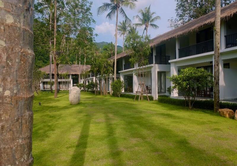 اتاق سوپریور, Awa Resort Koh Chang