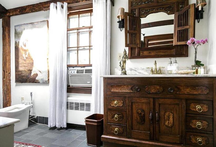 스탠다드 스튜디오 킹침대, Moroccan Boutique Guest House