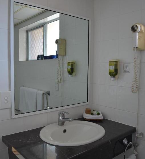 Семейный Номер Deluxe, Bathurst Motor Inn