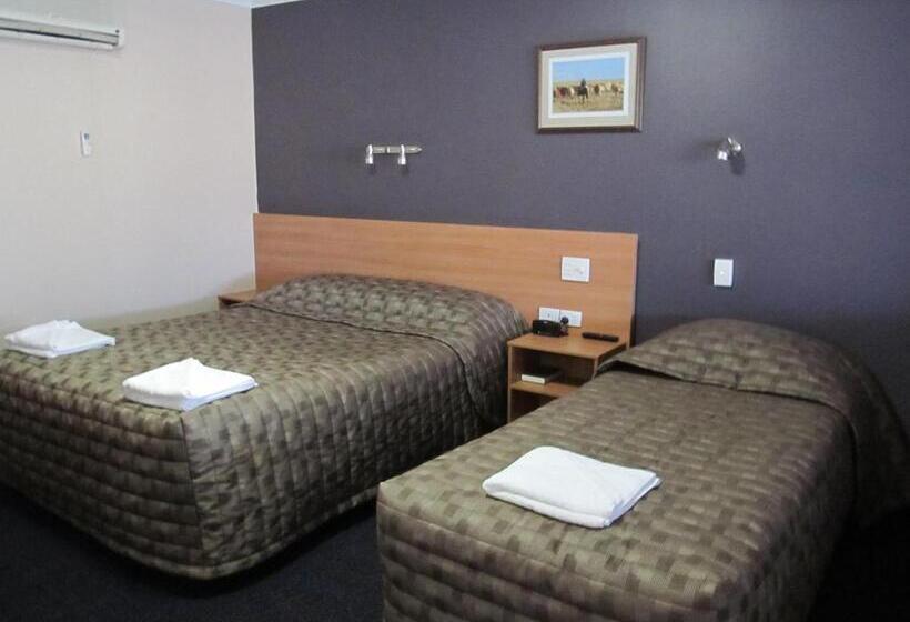 غرفة قياسية, Sunpalms Motel