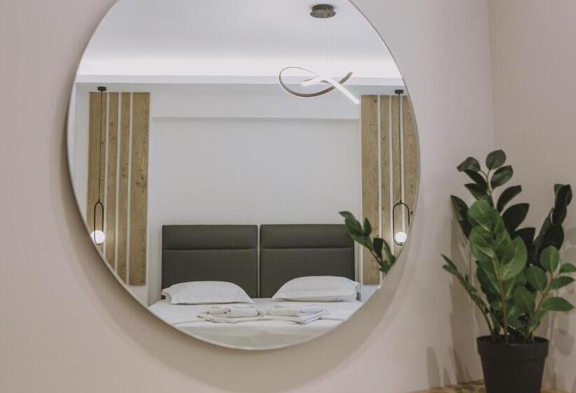 اتاق استاندارد با بالکن, Theo Beach Hotel Apartments