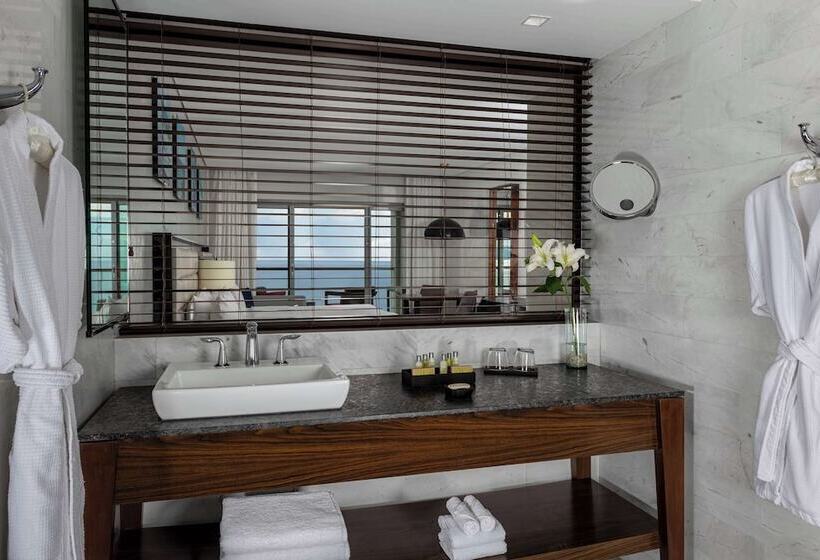 اتاق استاندارد با تخت بزرگ, Hilton Vallarta Riviera All Inclusive Resort, Puerto Vallarta