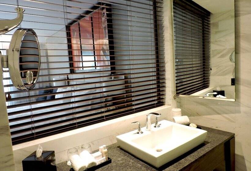 اتاق استاندارد با تخت بزرگ, Hilton Vallarta Riviera All Inclusive Resort, Puerto Vallarta