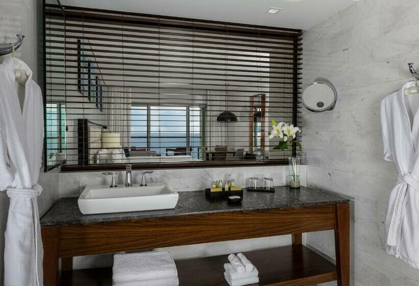 اتاق پرمیوم با چشم‌انداز دریا, Hilton Vallarta Riviera All Inclusive Resort, Puerto Vallarta