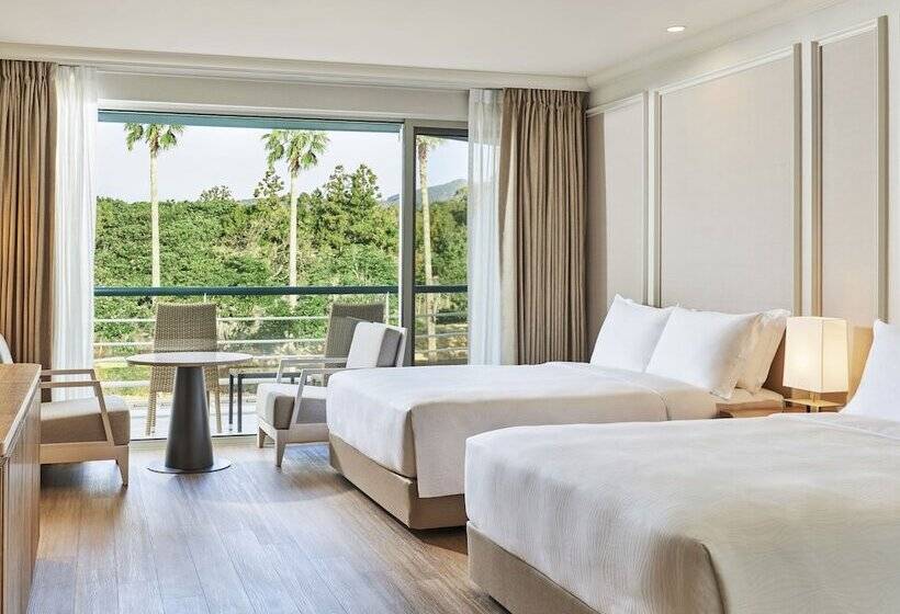 Номер Deluxe Вид на Сад, Grand Josun Jeju