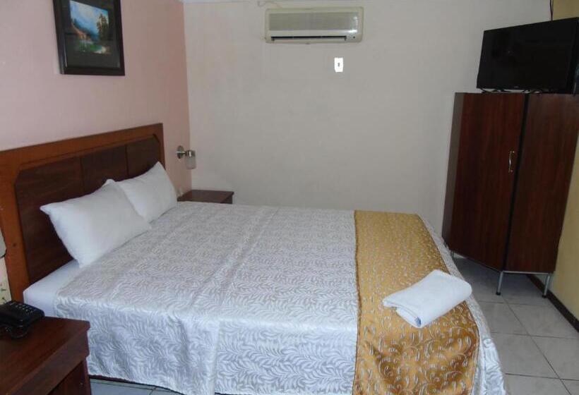 Номер Стандарт, Malecon Inn