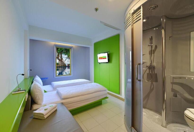 Номер Стандарт Вид на Бассейн, Singaraja Hotel   Chse Certified