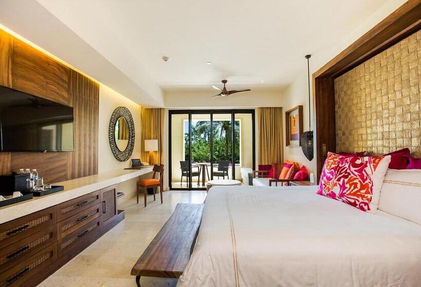 キングサイズベッドのジュニアスイート, Secrets Akumal Riviera Maya   Adults Only