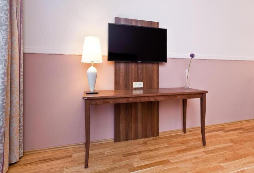 스탠다드 스튜디오, Aparthotel Am Schloss