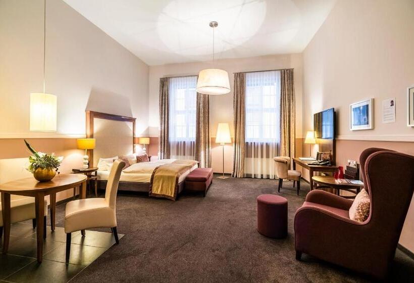 스탠다드 스튜디오, Aparthotel Am Schloss