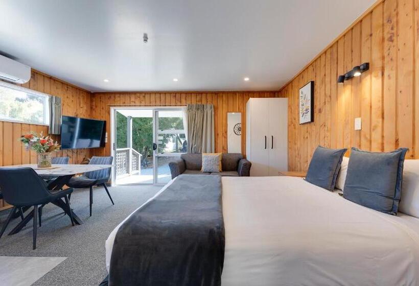 Семейное Студио, Archway Motels & Chalets