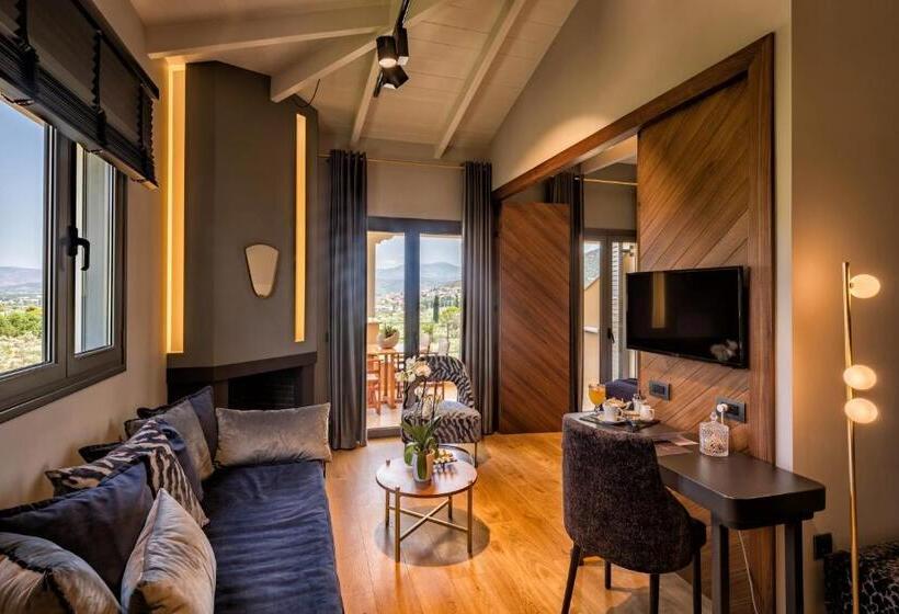 Люкс, Anthemion Suites And Villas
