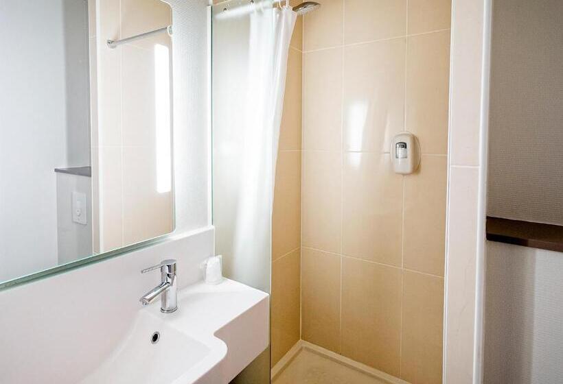 Номер Стандарт Трехместный, B&b Hotel Mulhouse Centre