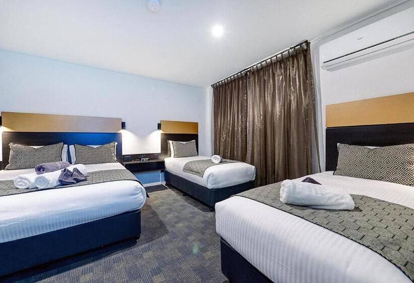 패밀리 룸, Cbd Motor Inn