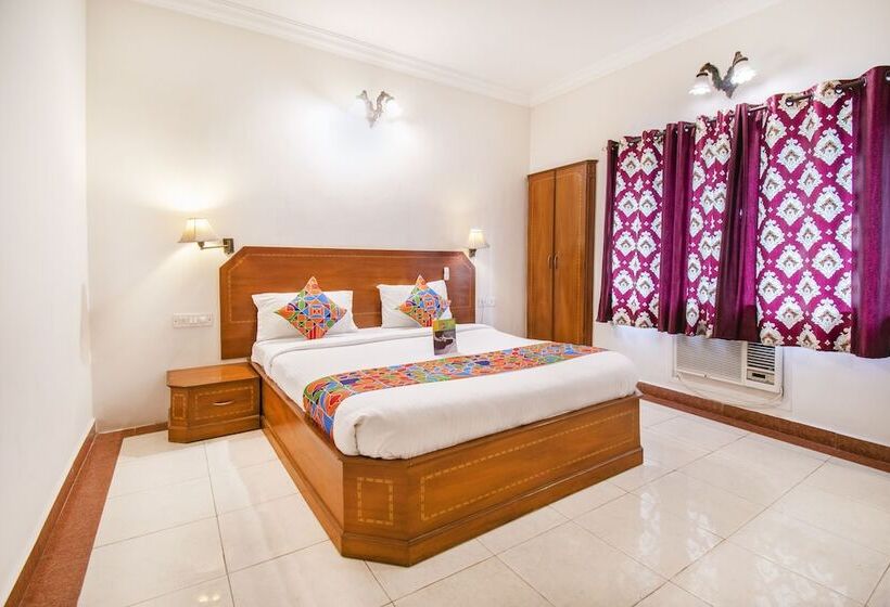 Люкс, Fabhotel Metro Manor Central Station