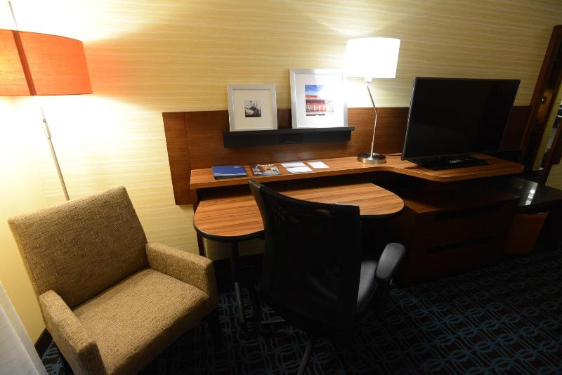 Номер Стандартный Кровать Куин, Fairfield Inn & Suites By Marriott Bowling Green