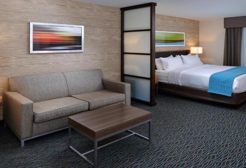 Люкс Executive Кровать Кинг, Holiday Inn Hotel & Suites Edmonton Airport Conference Centre, An Ihg