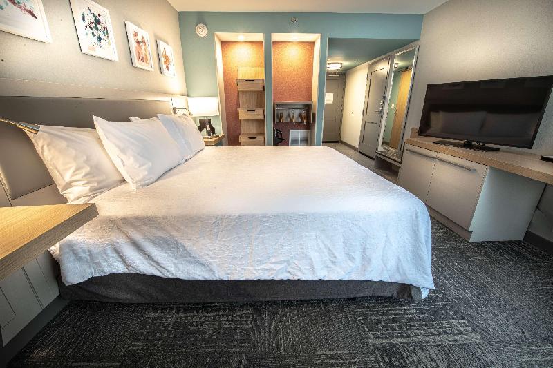 Люкс, Holiday Inn Hotel & Suites Edmonton Airport Conference Centre, An Ihg