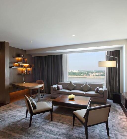 سوییت, Hyatt Regency Ahmedabad