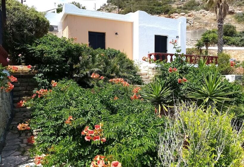 ویلای 2 خوابه با چشم‌انداز دریا, Vangelis Villas