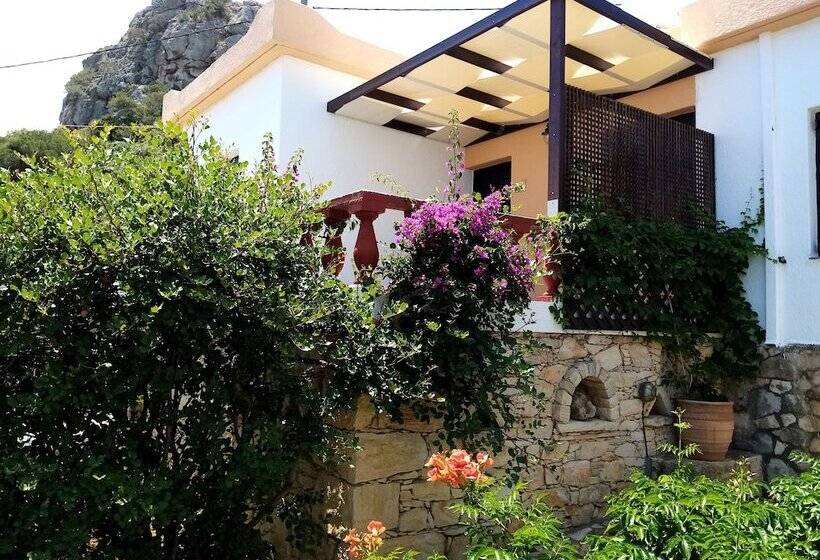 ویلای 2 خوابه با چشم‌انداز دریا, Vangelis Villas