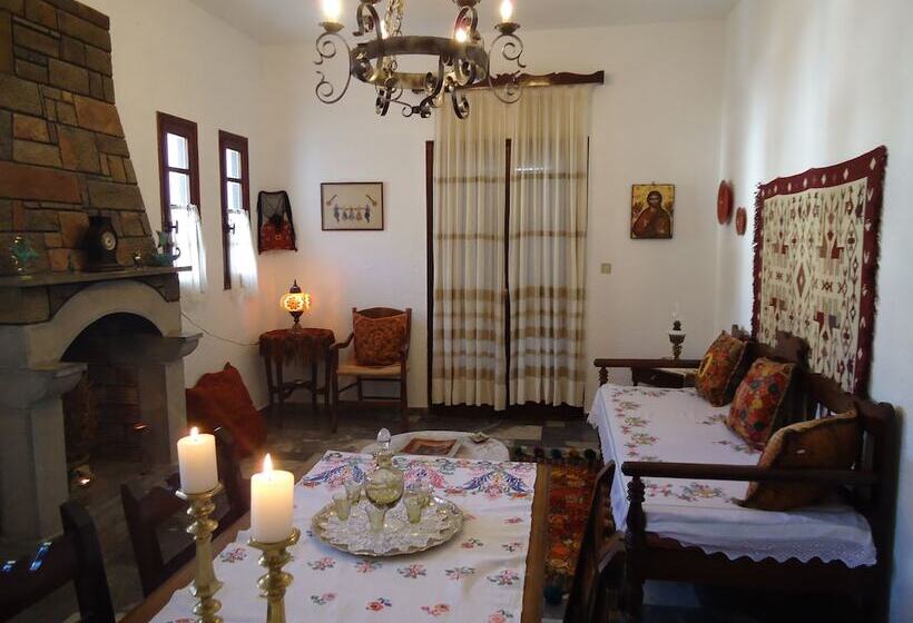 ویلای 2 خوابه با چشم‌انداز دریا, Vangelis Villas