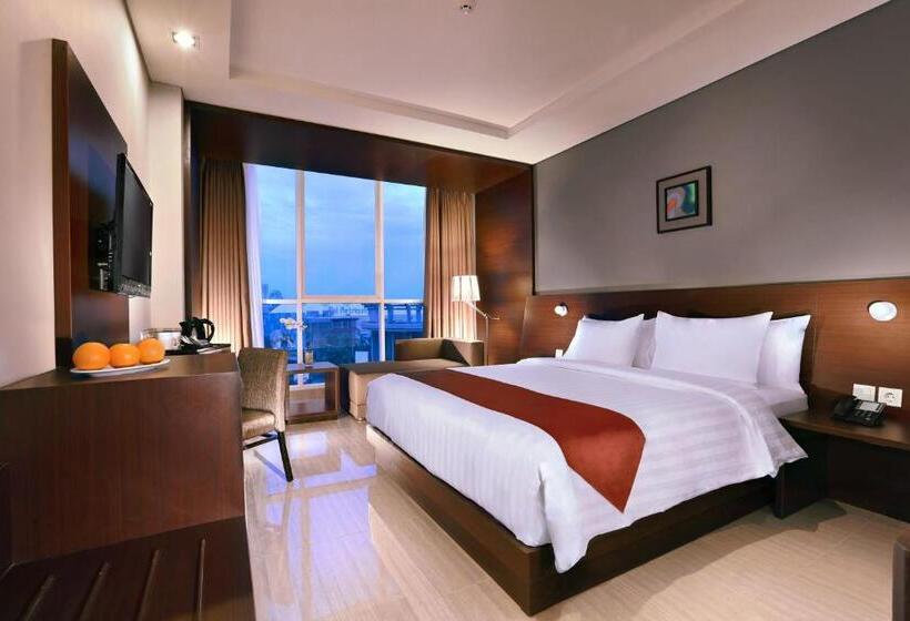 Номер Deluxe, Aston Imperial Bekasi Hotel & Conference Center