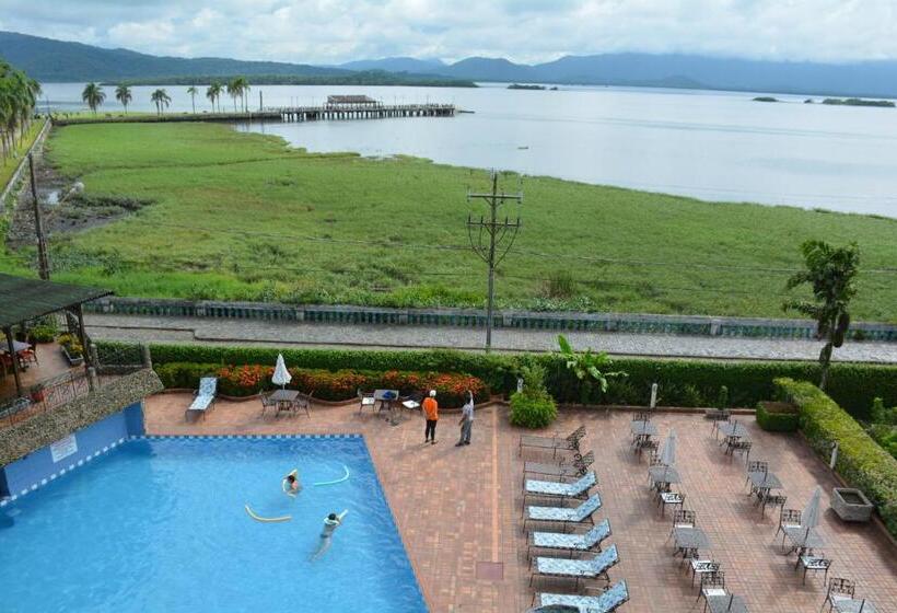 Номер Стандарт Вид на Море, Camboa Capela