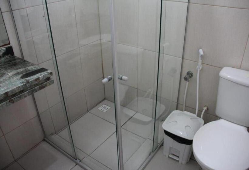 اتاق استاندارد سه نفره, Casa Blanca