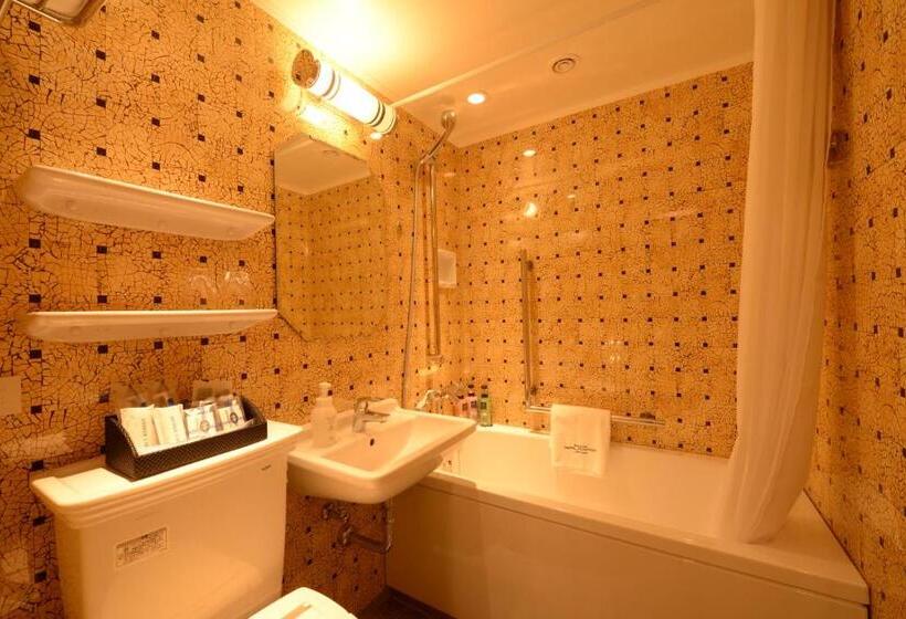اتاق استاندارد با چشم‌انداز دریا, Monterey Okinawa Spa & Resort