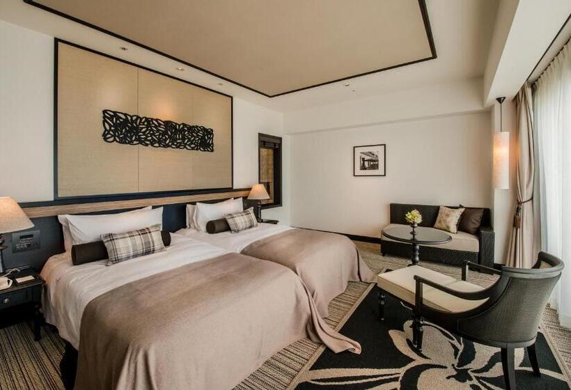اتاق لوکس با چشم‌انداز دریا, Monterey Okinawa Spa & Resort